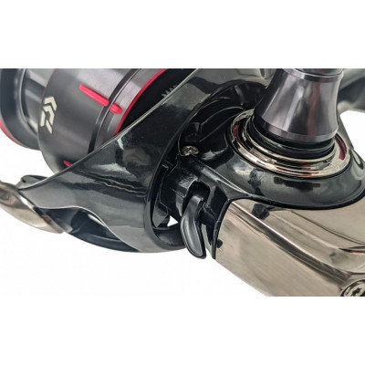 Катушка спиннинговая Daiwa 23 Fuego LT 4000-C